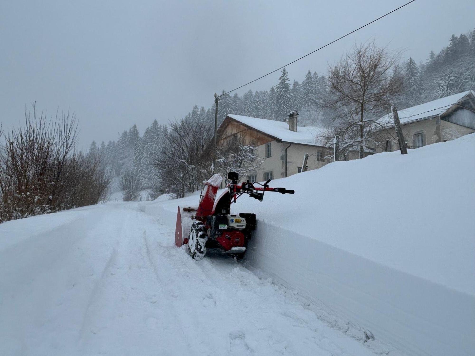 Relais De La Baume Apartman Le Locle Kültér fotó